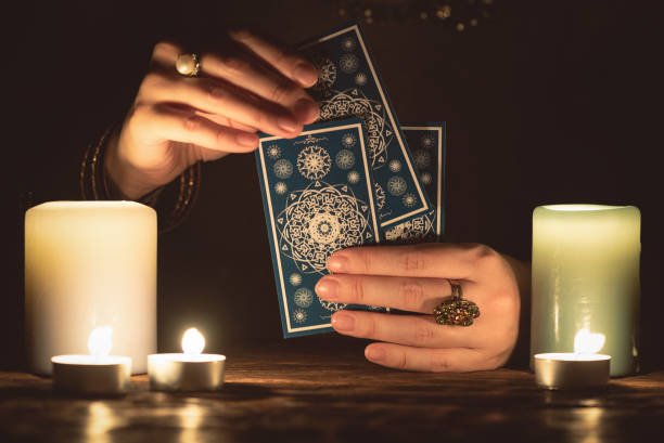 Can we do tarot card reading astrology in Toronto, Canada?